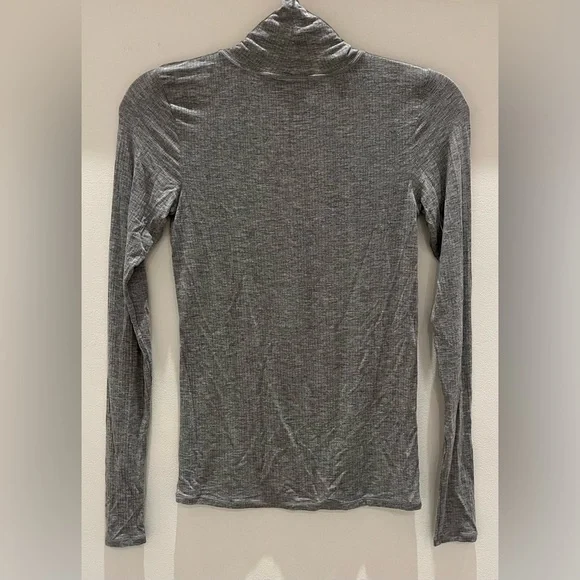 Negative Underwear Whipped Turtleneck in Heather Grey Size Small - Picture 3 of 6